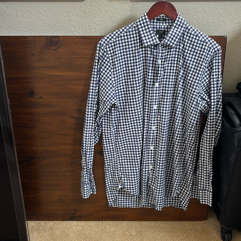 J Crew Men’s large blue/white dress shirt